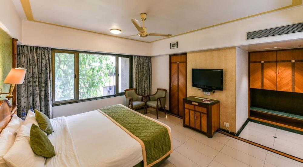 เดอะอินเตอเนชั่นแนลบายทุนกา Hotel มุมไบ ภายนอก รูปภาพ