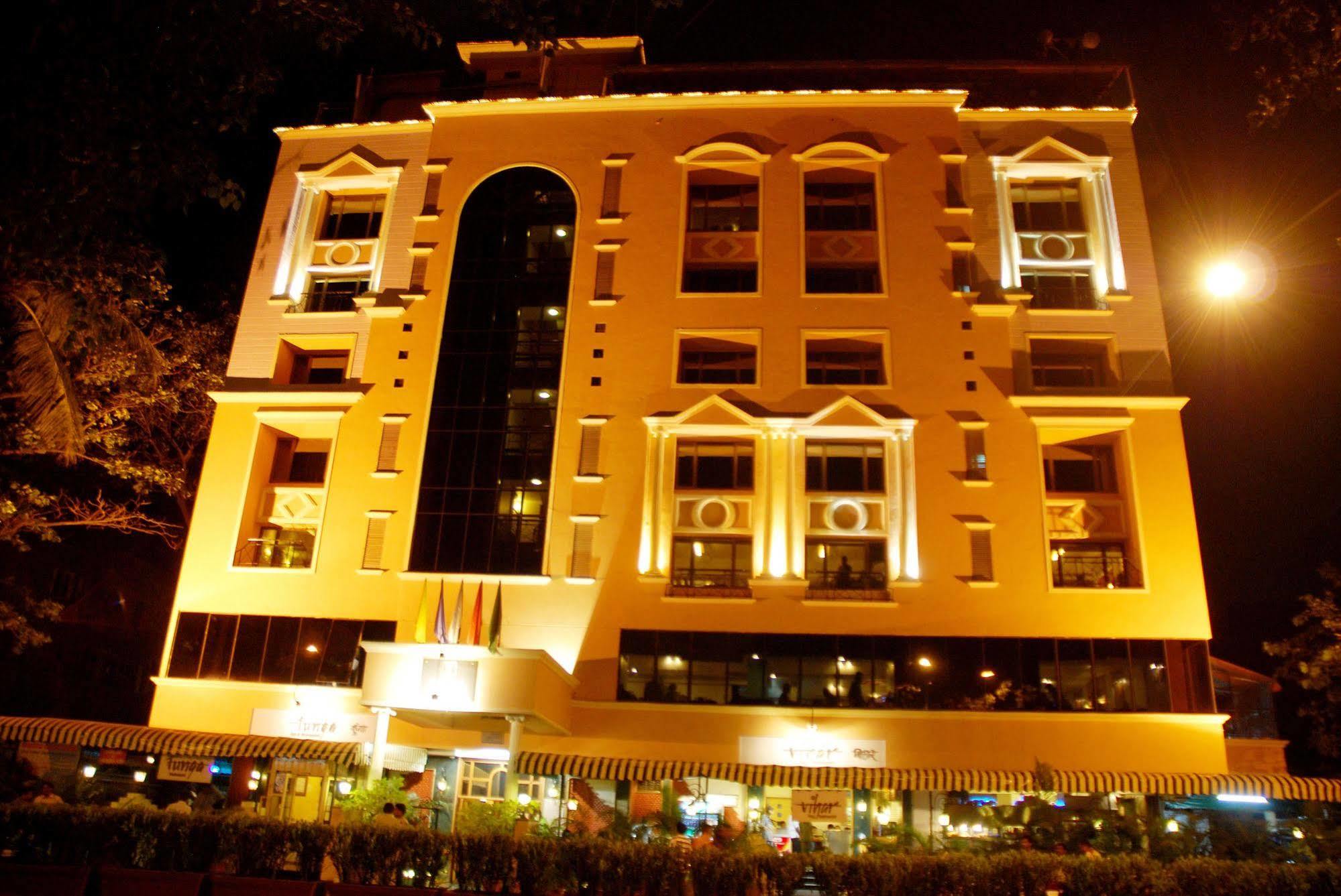 เดอะอินเตอเนชั่นแนลบายทุนกา Hotel มุมไบ ภายนอก รูปภาพ